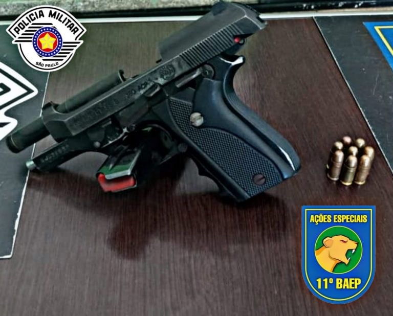 Preso por posse ilegal de arma paga fiança de R$ 3 mil e é liberado