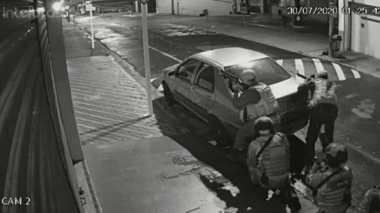 Vídeo | 40 bandidos assaltam cinco agências bancárias em Botucatu