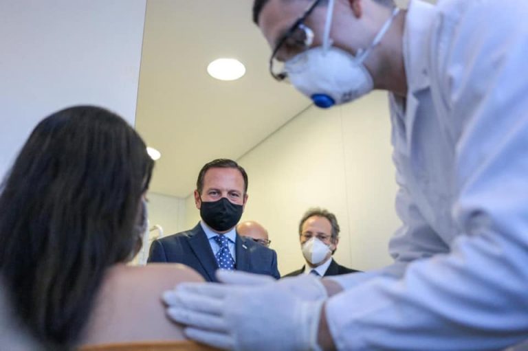 Vacina testada em Ribeirão começa a ser aplicada em 25 de janeiro