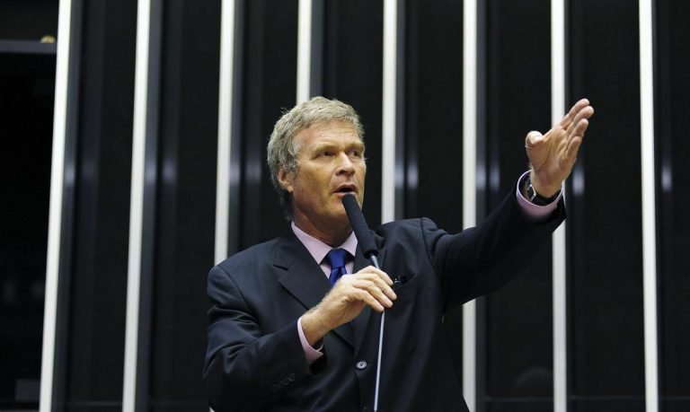 Ex-candidato a presidente do Brasil, Sirkis morre em acidente no Rio