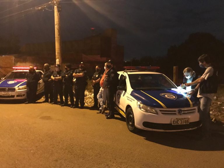 Fiscalização interrompe eventos ilegais e aglomerações durante o final de semana em Ribeirão Preto