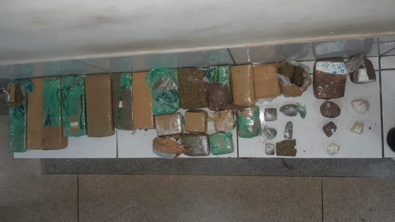 Polícia Militar apreende 10 kg de droga em posto de combustível de Batatais