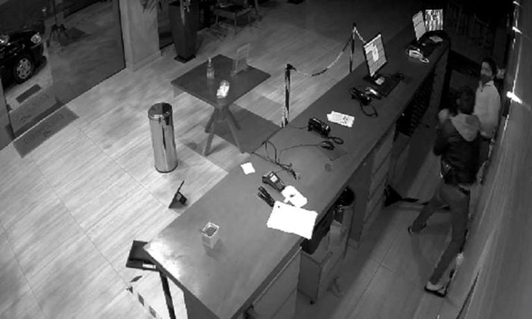 Vídeo | Cliente se recusa a medir temperatura e agride recepcionista em hotel de Varginha