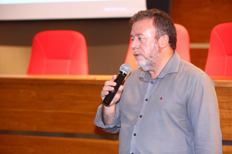 Troca-troca no Turismo: saí Edmílson, assume Molina