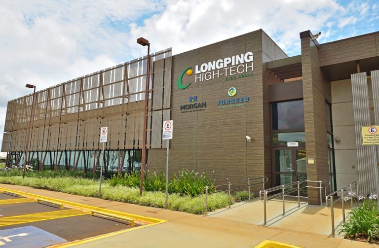 Multinacional seleciona recém-formados para trabalhar em Cravinhos