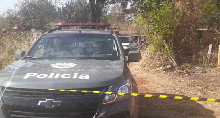 BAEP confronta criminosos e resgata mulher em casa abandonada