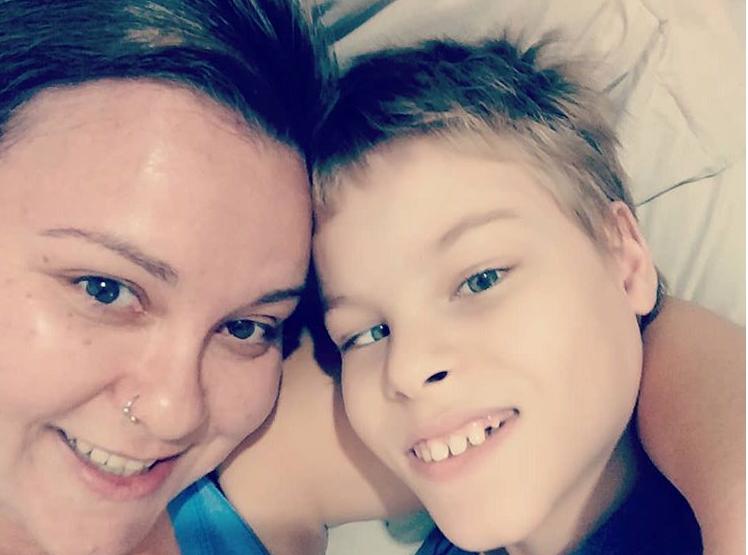 Mãe precisa de doações para tratar saúde de filho autista