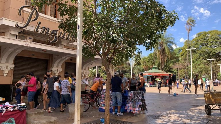 Comércio abre normalmente no Carnaval, afirma ACI