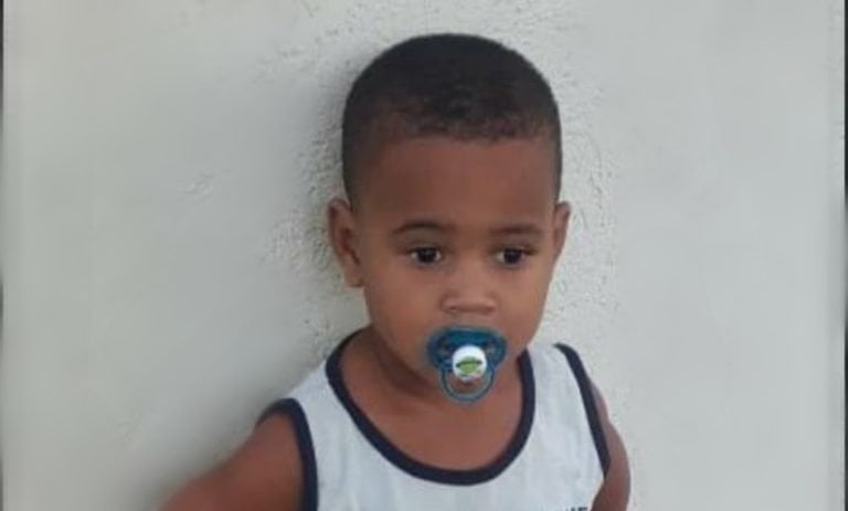 Sob intensa comoção, Kauê é sepultado no Parque dos Girassóis em Ribeirão Preto