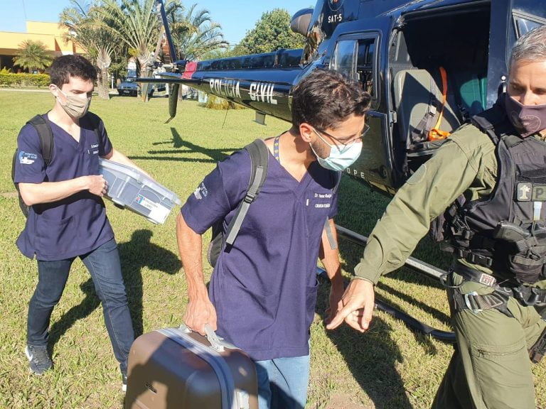Helicóptero Pelicano da Polícia Civil auxilia em transporte de pulmão e fígado para transplante