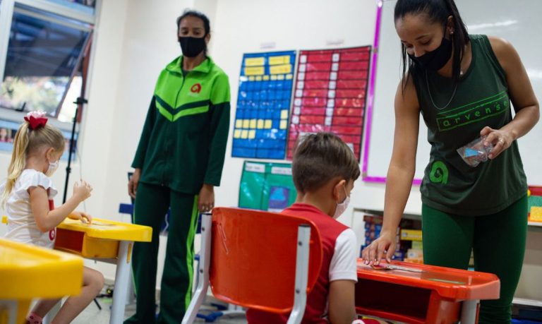 Ensino fundamental da Rede Municipal volta 100% presencial a partir desta segunda (22)