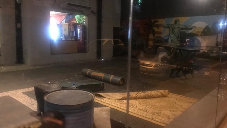 Fiscalização geral fecha bar na região central de Ribeirão Preto