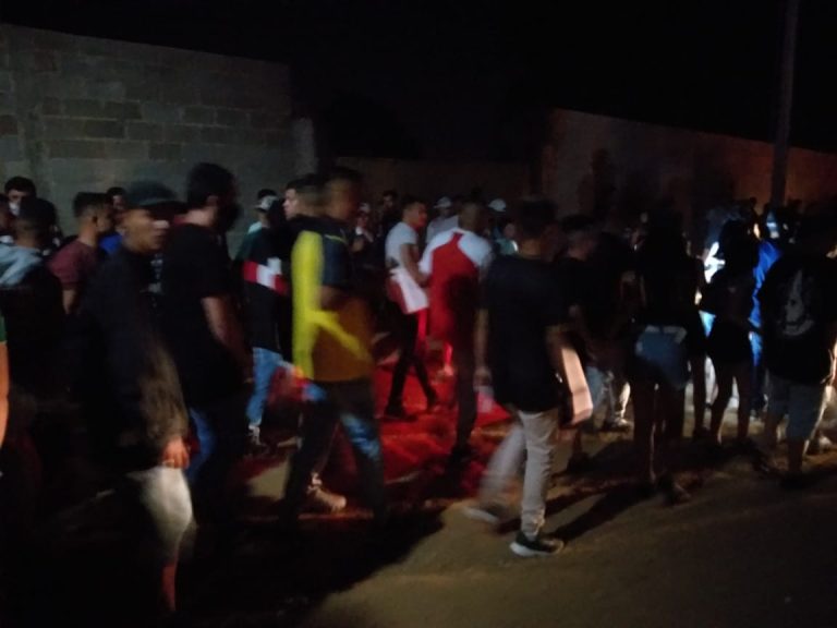 Vigilância Sanitária acaba com “balada” com 2 mil pessoas em Franca