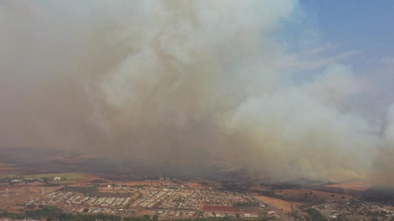 Mais uma ocorrência de incêndio castiga a vegetação natural de Ribeirão