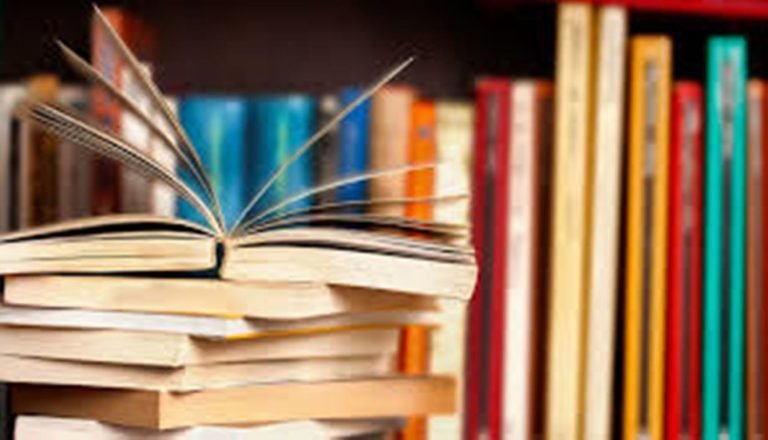 Professor da USP cria Clube de Leitura para universitários em Ribeirão