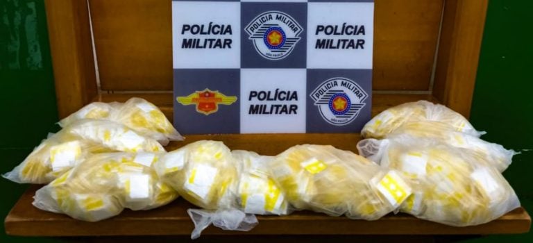 Mulher é presa após embarcar com drogas em ônibus interestadual no terminal rodoviário