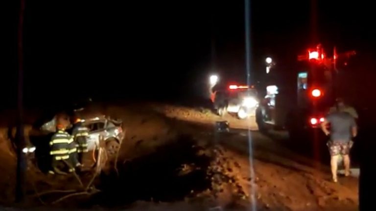 Jovem de 19 anos morre ao capotar veículo em rodovia da região