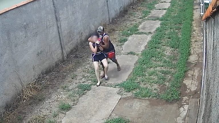 Vídeo | Mulher é agarrada em tentativa de estupro em Taquaritinga