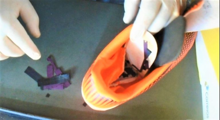 Mãe envia droga em par de tênis para o filho preso