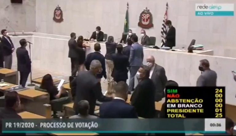 Deputado acusado de importunação sexual na Alesp é afastado de partido