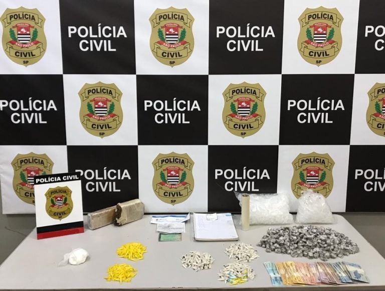 DISE/DEIC de Ribeirão Preto apreende quase 700 porções de drogas