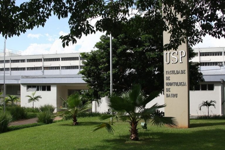 Antisséptico bucal desenvolvido na USP inativa 96% da proliferação do Covid