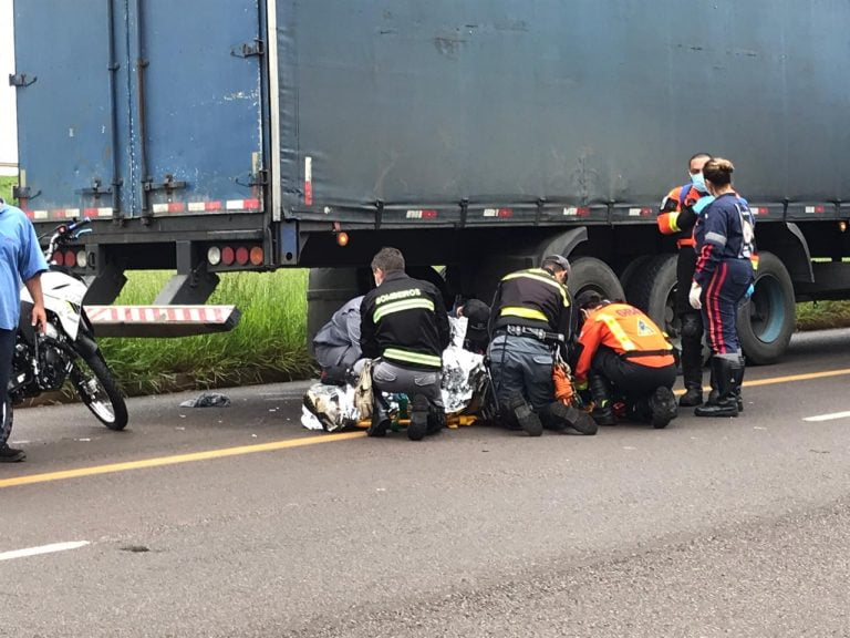 Acidente entre caminhão e moto deixa um ferido no Distrito Industrial de Ribeirão Preto
