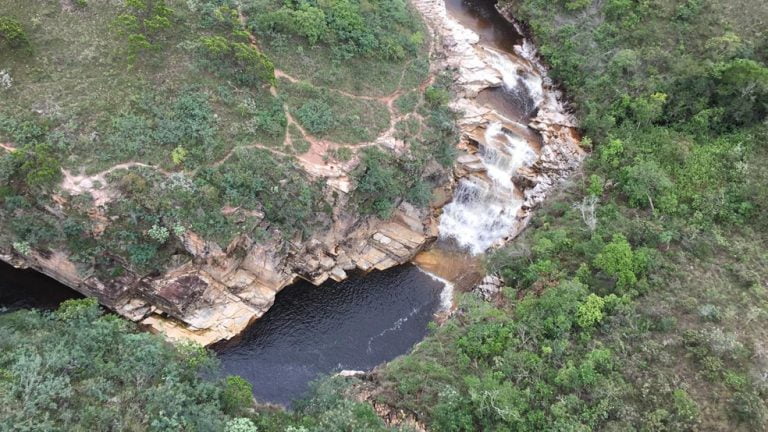 Vídeo | Enchente em cachoeira mata três pessoas e deixa um desaparecidos