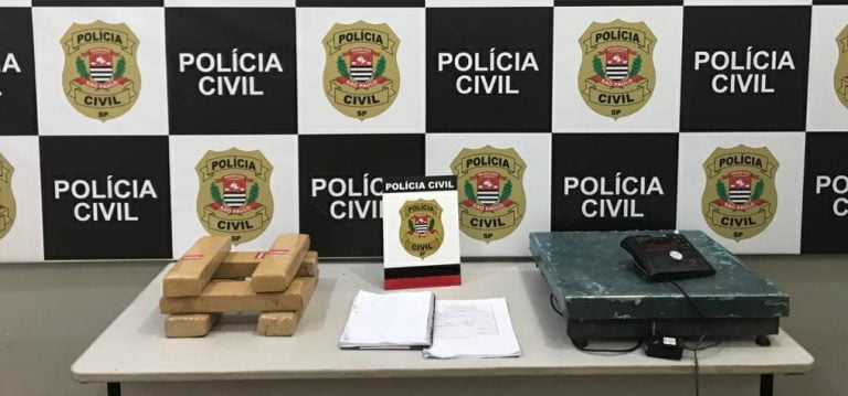 DISE/DEIC de Ribeirão Preto prende traficante em transportadora