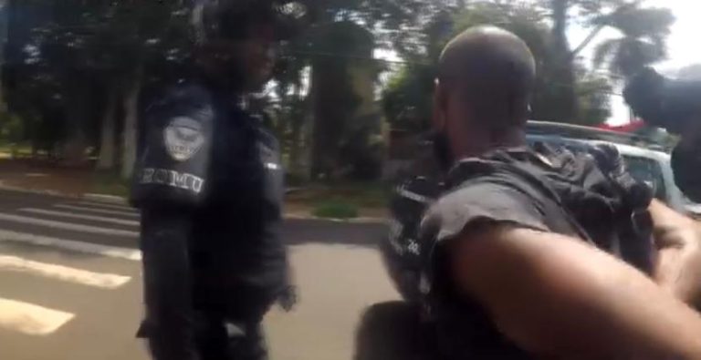 Homem é preso ao roubar três celulares de loja localizada no Centro de Ribeirão Preto