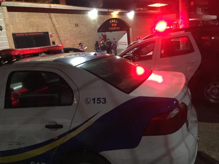 Vídeo | Casa de eventos realiza festa clandestina para 300 idosos em Ribeirão Preto