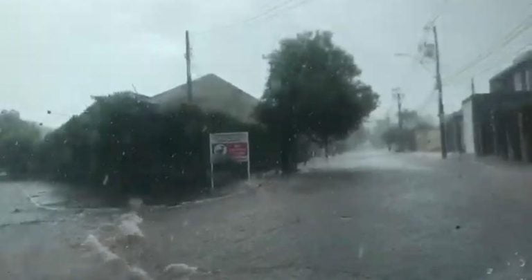 Vídeo | Avenida na zona Leste fica alagada após temporal em Ribeirão Preto