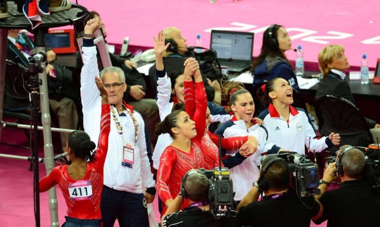 Ex-técnico da equipe de ginástica dos EUA comete suicídio