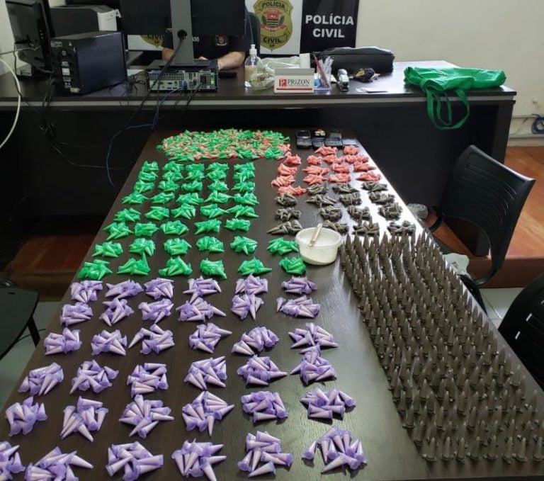 Vovó do tráfico é presa com 1.800 pinos de cocaína em Sertãozinho