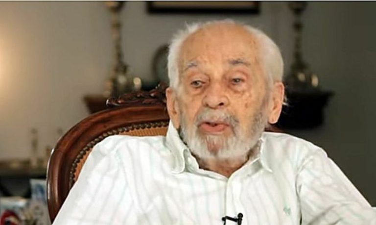 Jornalista Helio Fernandes morre aos 100 anos de idade