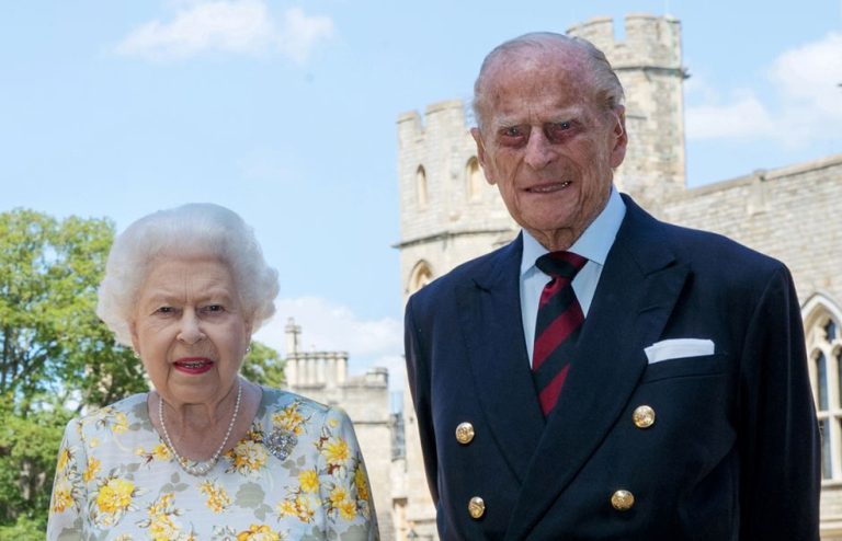 Príncipe Philip, marido da rainha Elizabeth II, morre aos 99 anos no Reino Unido