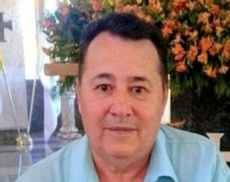 Homem é preso ao matar o pai adotivo com golpes de faca em cidade da região