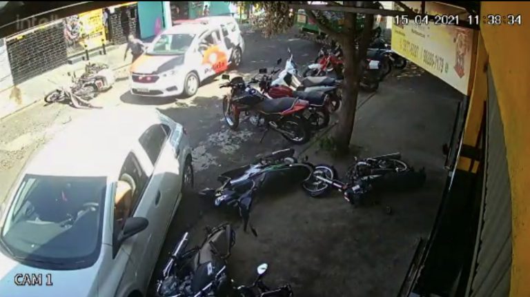 Vídeo | Tentativa de fuga da PM termina em acidente na zona Norte de Ribeirão Preto