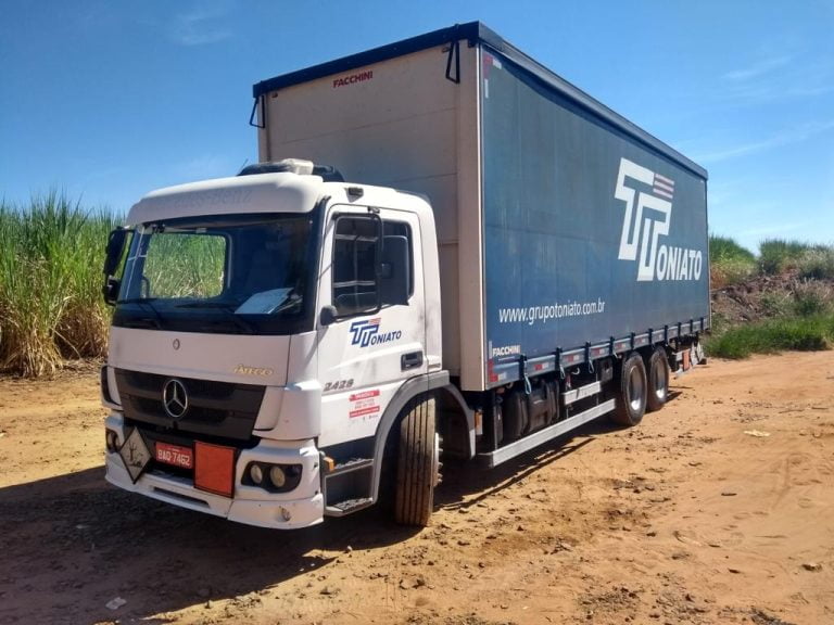 PM recupera carga de defensivos agrícolas e prende quatro integrantes de quadrilha na região