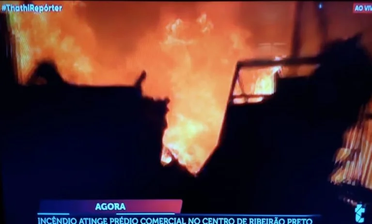 Vídeo | Loja de material plástico é destruída em incêndio no centro de Ribeirão Preto