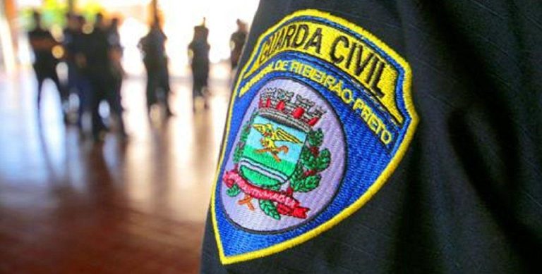 Após ofender Guarda Civil com xingamentos, homem é detido por desacato