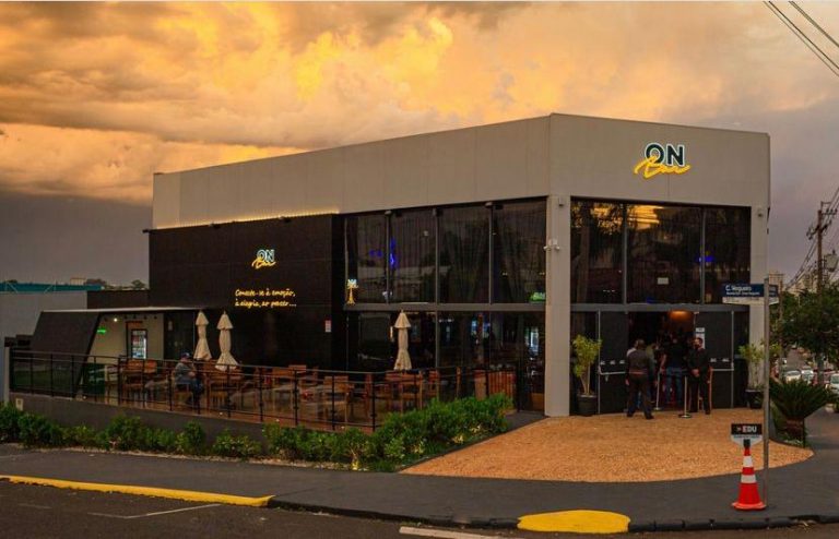 Justiça estabelece multa de R$ 50 mil para bar que promoveu aglomeração durante a pandemia em Ribeirão