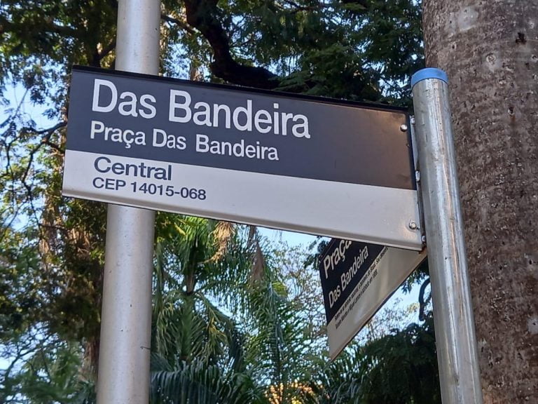 Após cinco meses de denúncia, placa continua com erro de ortografia em Ribeirão