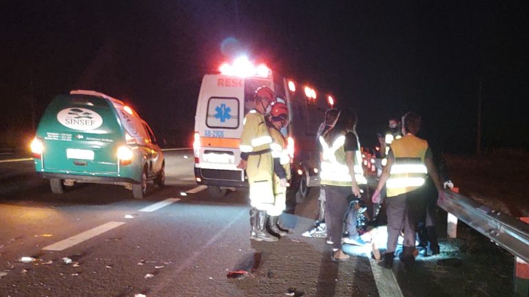 Mototaxista morre ao bater em caminhão de cana na região