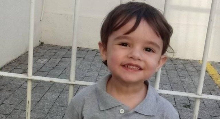 Mãe é acusada de espancar e matar filho de três anos