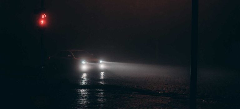 Moradores confundem casal homoafetivo com bandidos e acionam PM para veículo com “movimentações suspeitas”