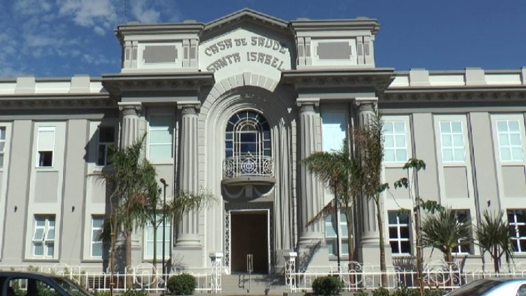 Homem tenta apartar briga de casal e acaba esfaqueado na região