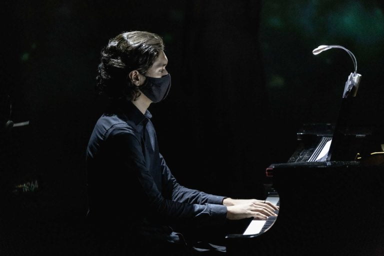 Academia de música abre seleção para curso gratuito de piano