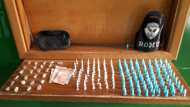 Homem é preso após esconder drogas em para-choques e suspensão de carro abandonado em Ribeirão