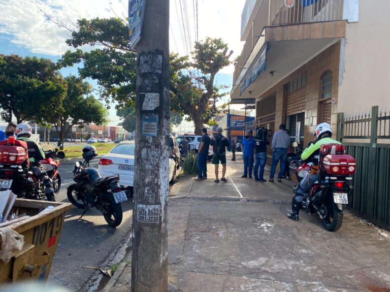 Homem reage a assalto e é baleado no Campos Elíseos